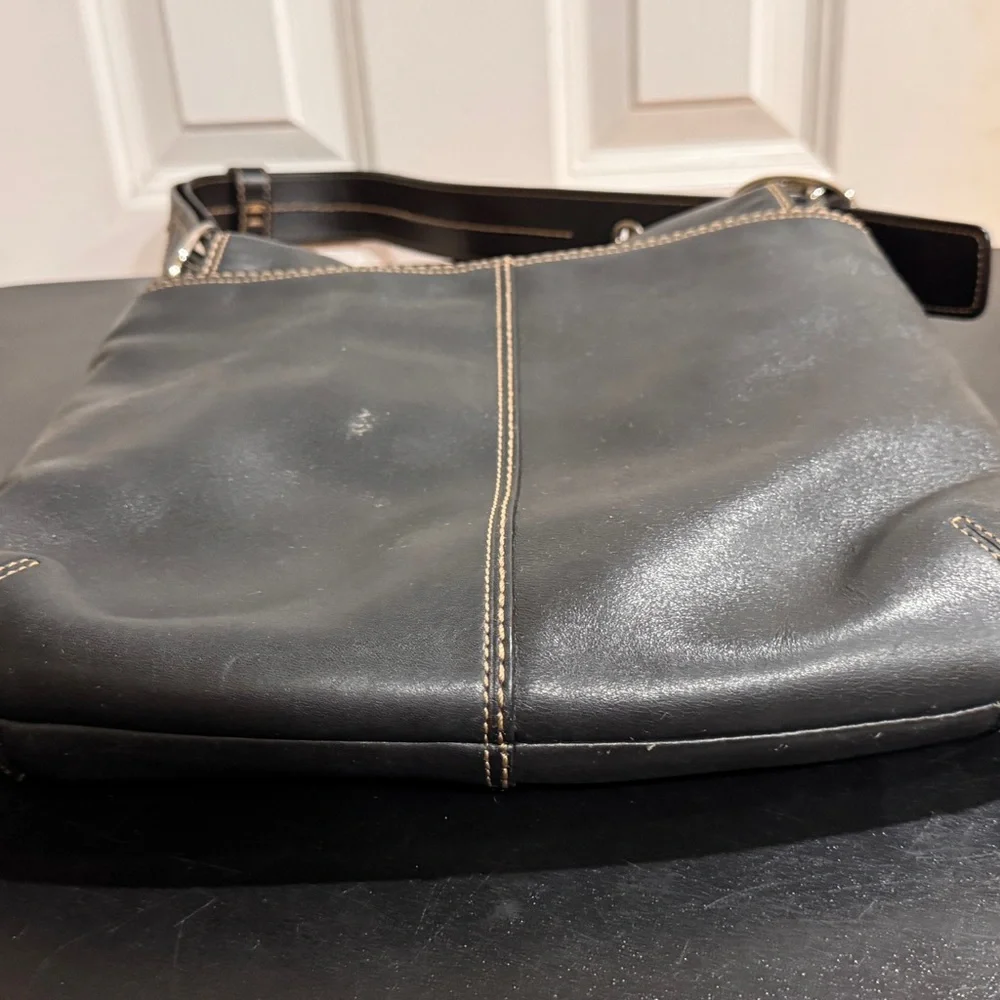 Coach Black bleaker Leather Crossbody /shoulder Bag with gold tone hardware